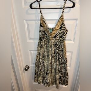 Elegant Black and Cream Patterned Dress